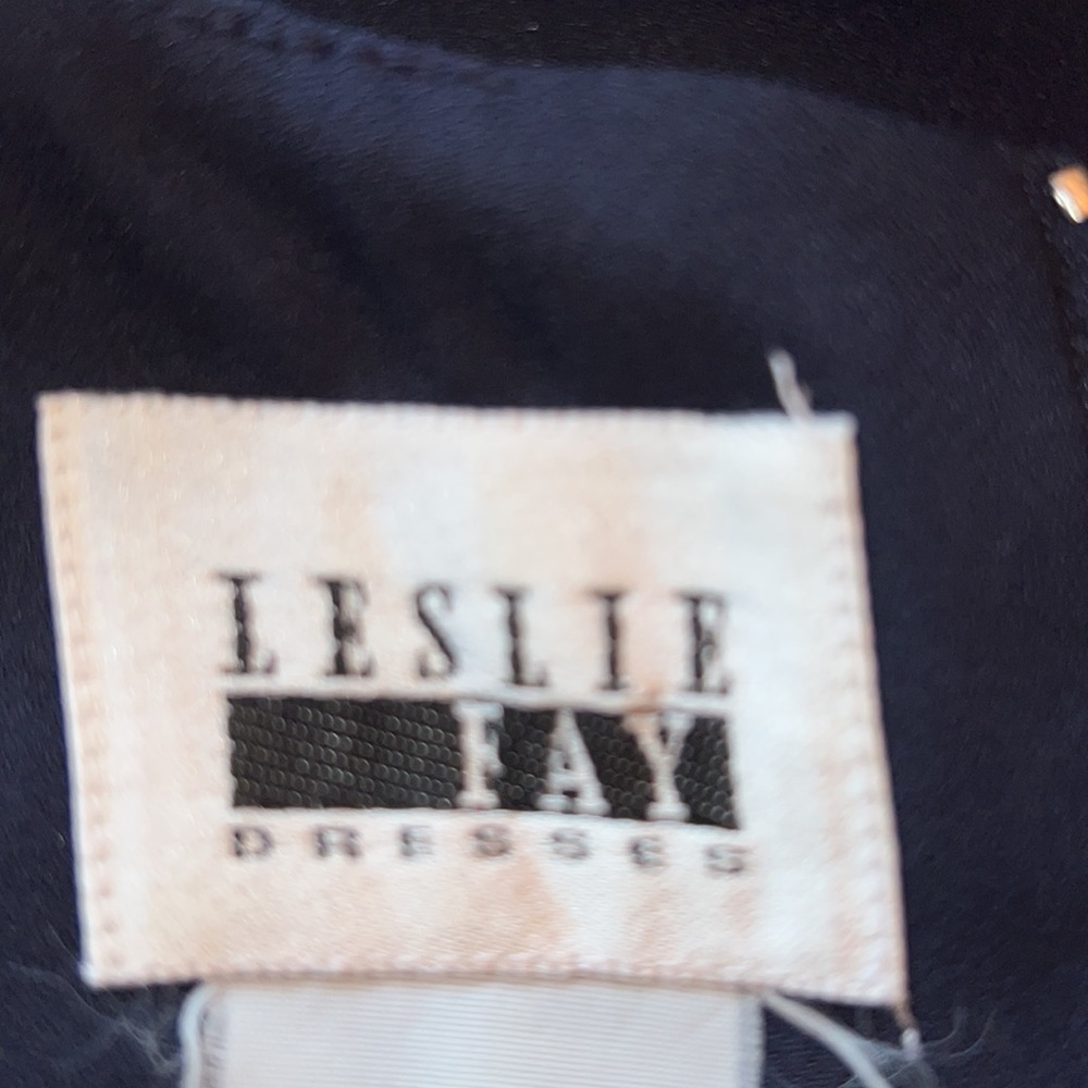 Leslie Fay navy dress with belt & striped jacket. Size 8 EUC! - Picture 7 of 8